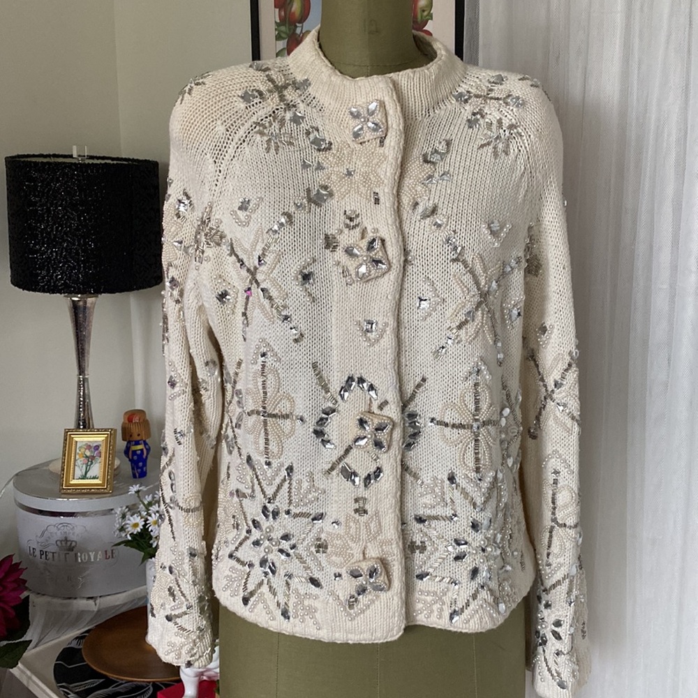 REDUCED 🪷Vtg “Gantos”knit Cardigan sweater with beads/pearls/bling